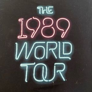 Taylor swift 1989 world tour merch